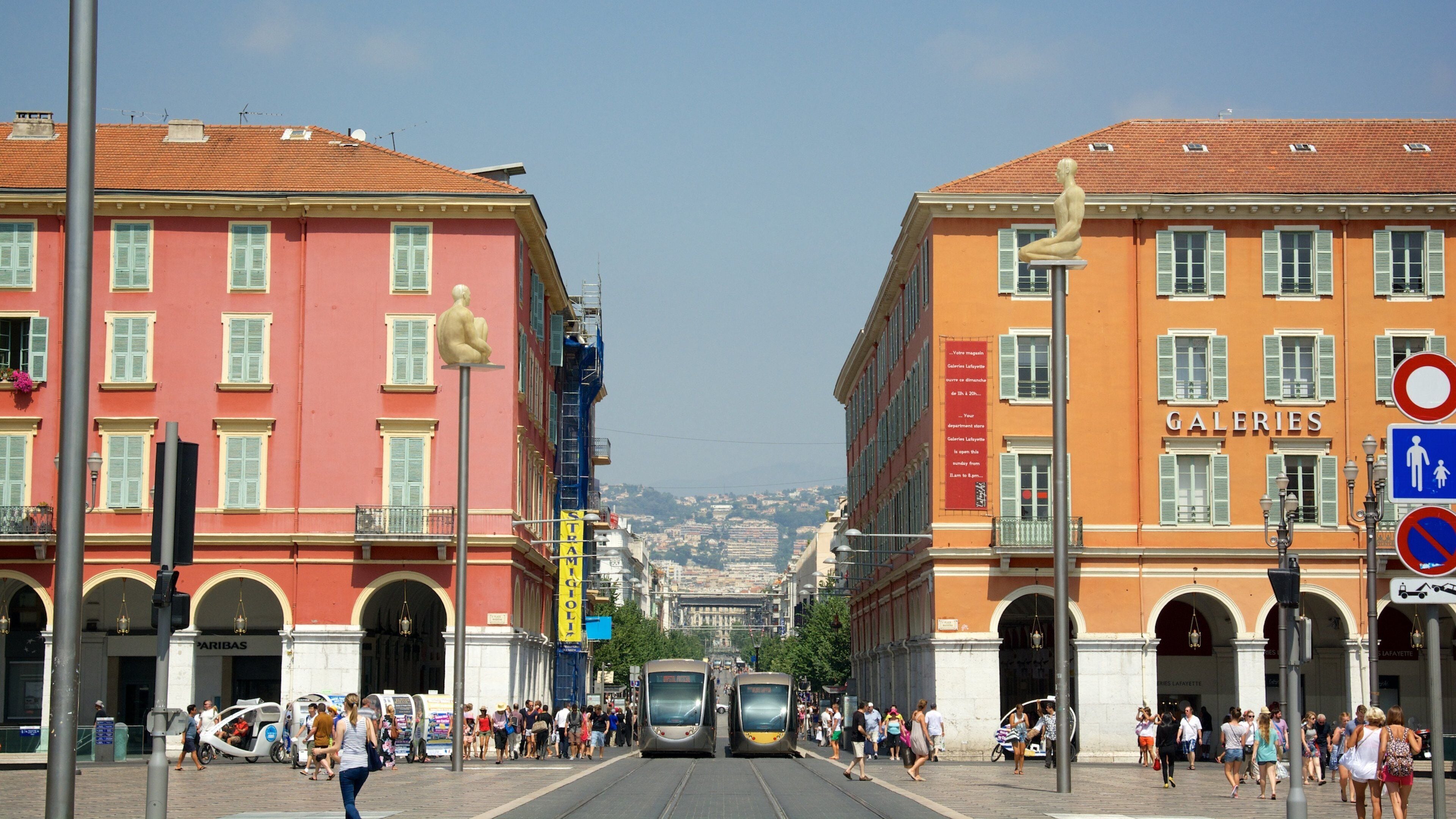 Place Massena ofreciendo una ciudad, escenas urbanas y patrimonio de arquitectura