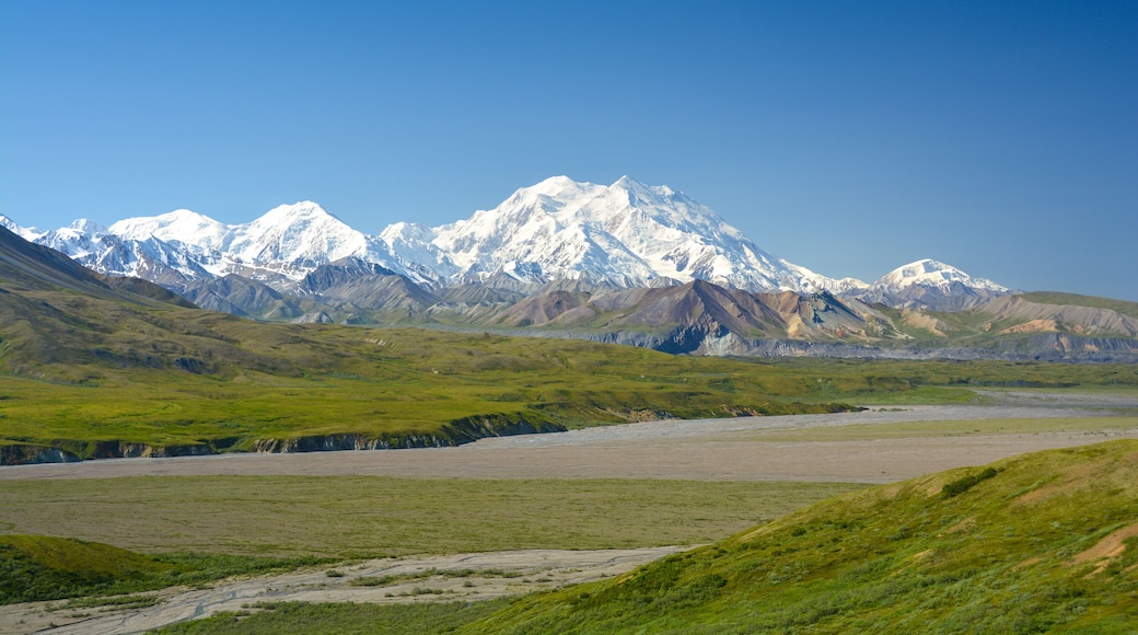 Mount Denali seen from Eielson Visitor Center, Denali National Park, Alaska