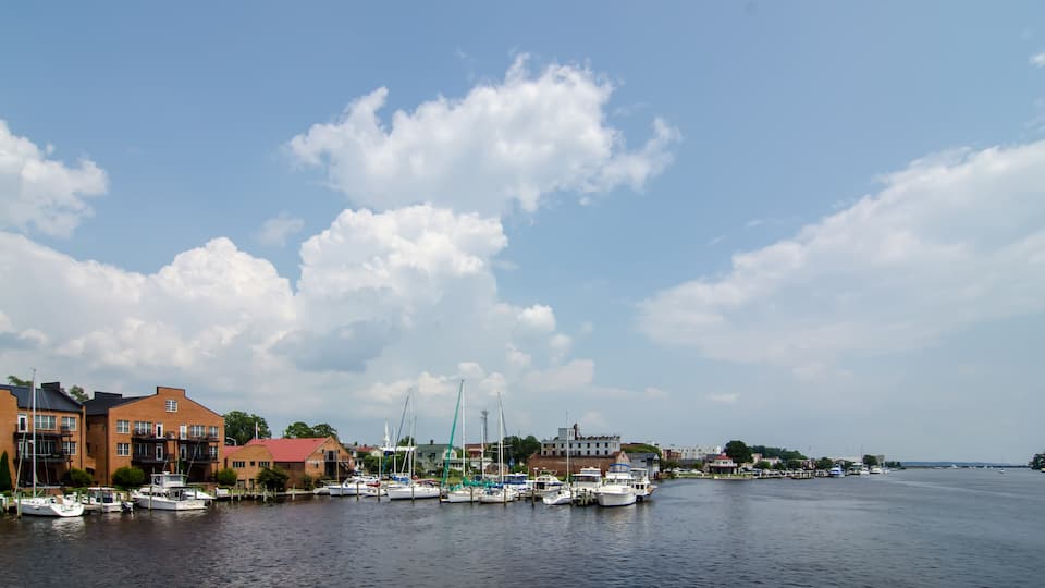 waterfront scenes in washington north carolina