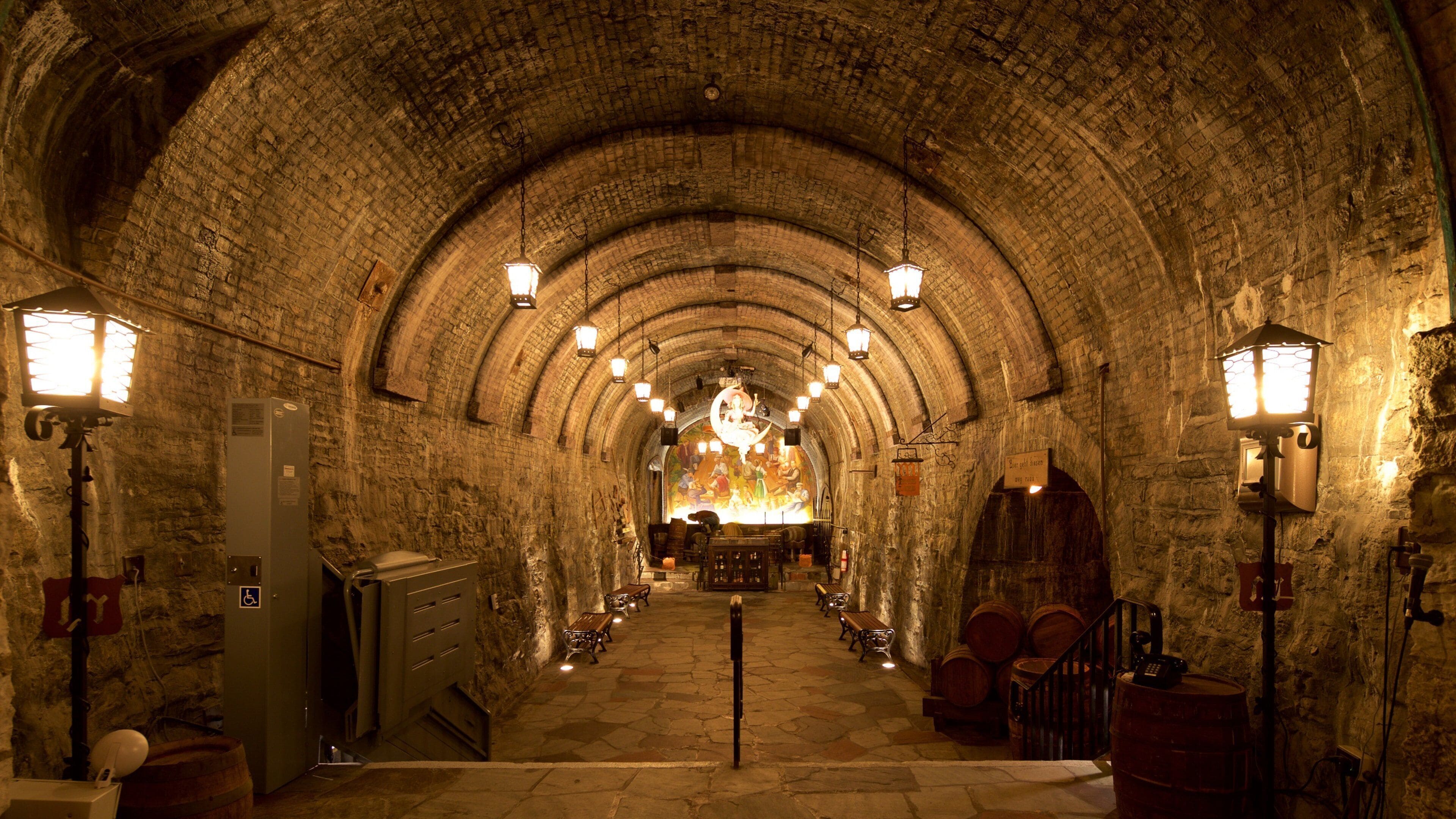 Miller Brewery showing interior views and heritage elements