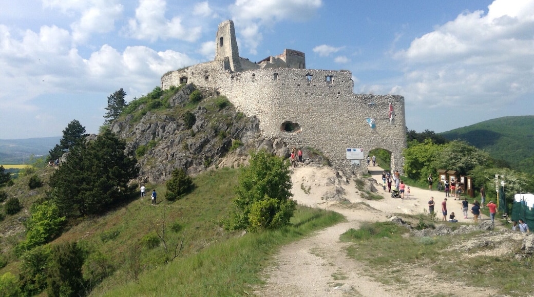 Čachtice Castle is a ruin castle overlooking the Slovakian village of Čachtice in the Small Carpathian Mountains. There are several marked hiking trails that lead here.
Countess Elizabeth Báthory, alleged to have been the world's most prolific female serial killer, was imprisoned here until her death, in 1614.
#malekarpaty #hiking #darktourism #castle #TakeAhike