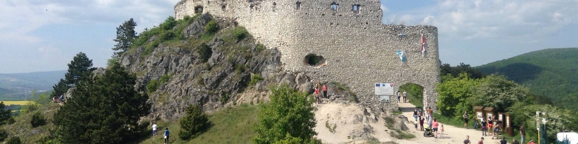 Čachtice Castle is a ruin castle overlooking the Slovakian village of Čachtice in the Small Carpathian Mountains. There are several marked hiking trails that lead here.
Countess Elizabeth Báthory, alleged to have been the world's most prolific female serial killer, was imprisoned here until her death, in 1614.
#malekarpaty #hiking #darktourism #castle #TakeAhike