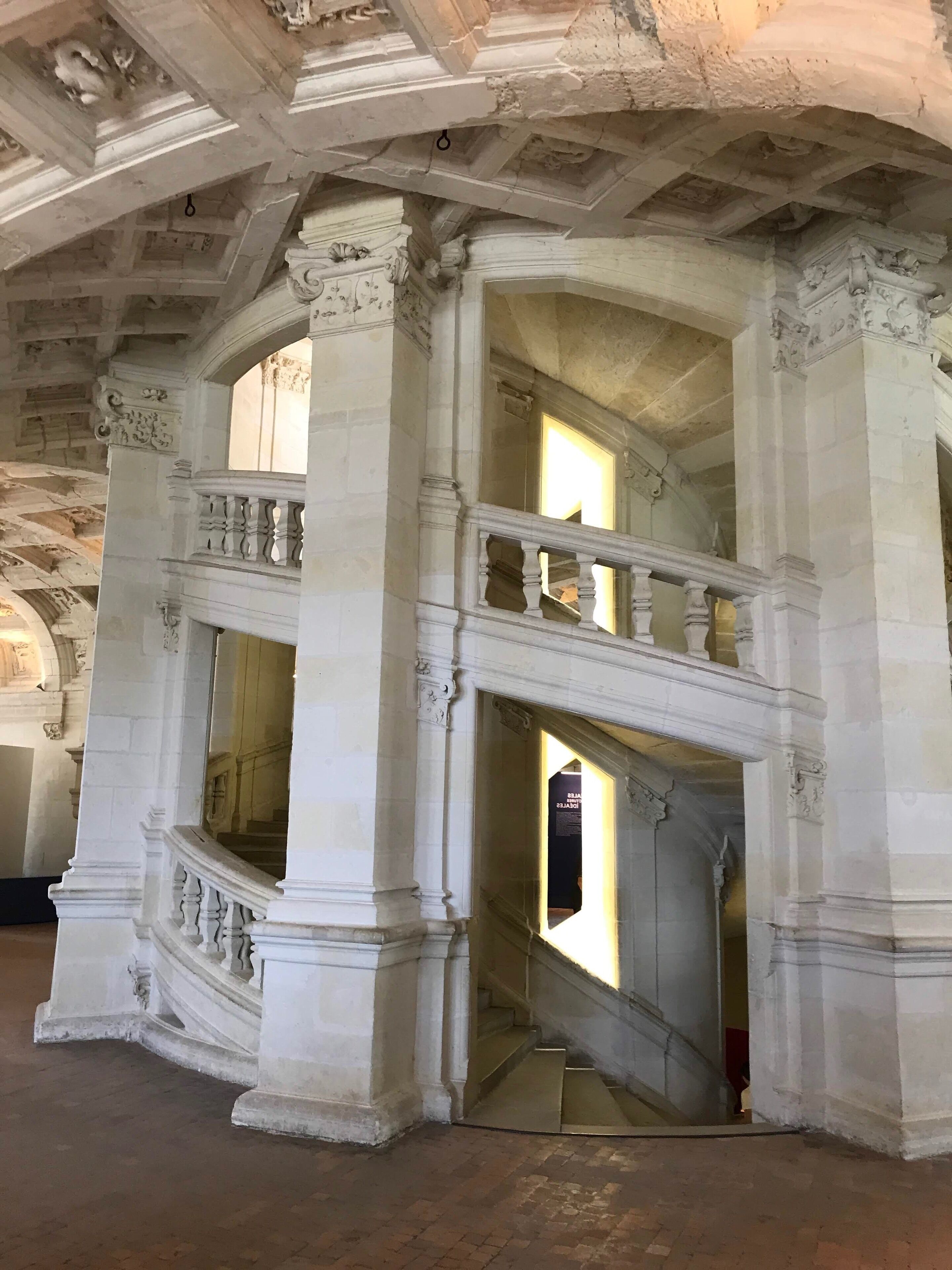 Leonardo da Vinci’s double helix staircase in the amazing Château de Chambord