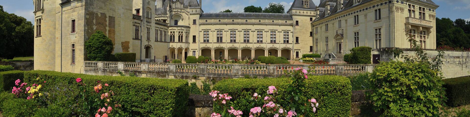 Breze Chateau Panorama