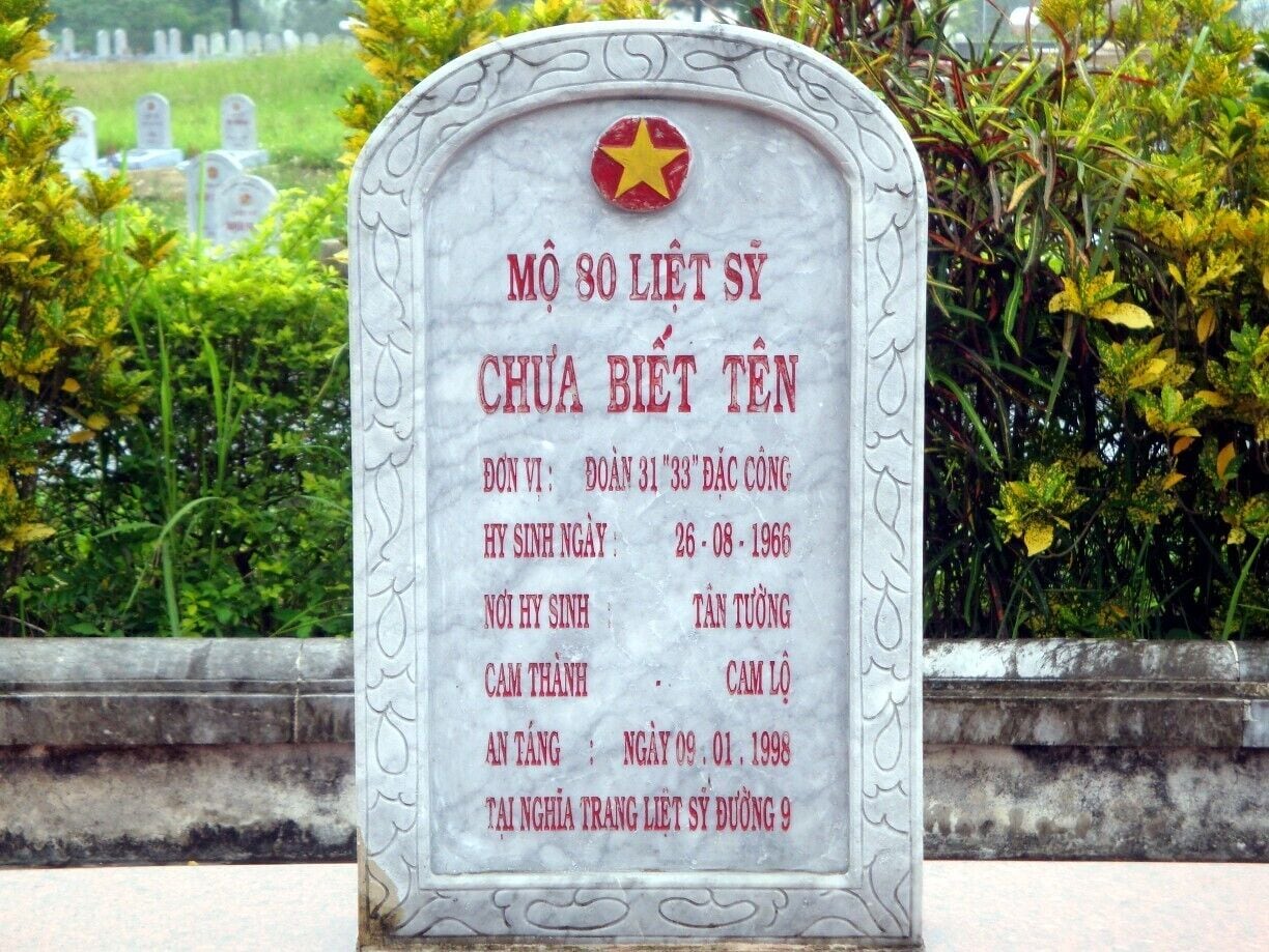 National Martyrs Cemetery Hwy 9. 10,000 former NVA/VC soldiers interred here. Over 90% are unidentified.  

Interment of 80 Martrys, Unknown in the cemetery killed near Cam Lo along Hwy 9 on 26 Aug 1966 from the 31st Company, 33rd Sapper Battalion, NVA

See blog post at:http://vagabondtraveltales.com/vietnam-chasing-ghosts-along-the-dmz/