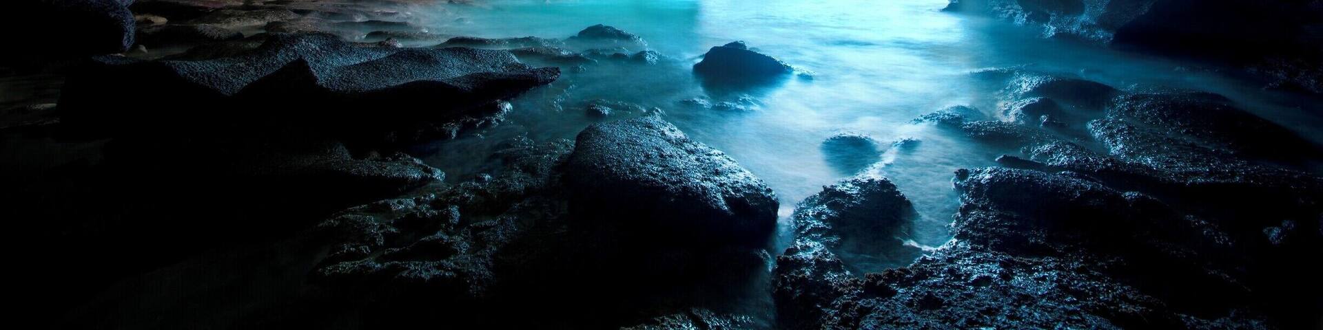 " A Cave so large you can turn a wagon and ox around in it " is how this huge sea cave is described by the locals and its name " Waenhuiskrans " directly translates to Wagon House Cliff.
This Cave can only be accessed at low tide, and the rocks are really sharp around it, good shoes are seriously recommended.
#BvsExplore