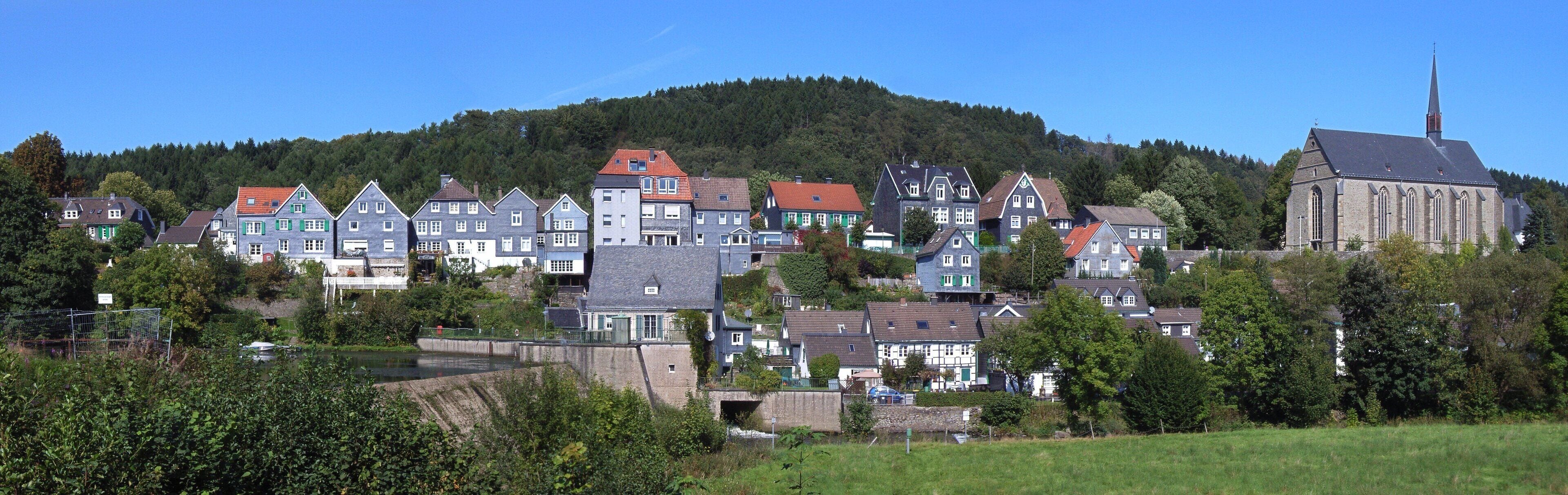 Panorama des historischen Ortskerns des Wuppertaler Stadtteils Beyenburg