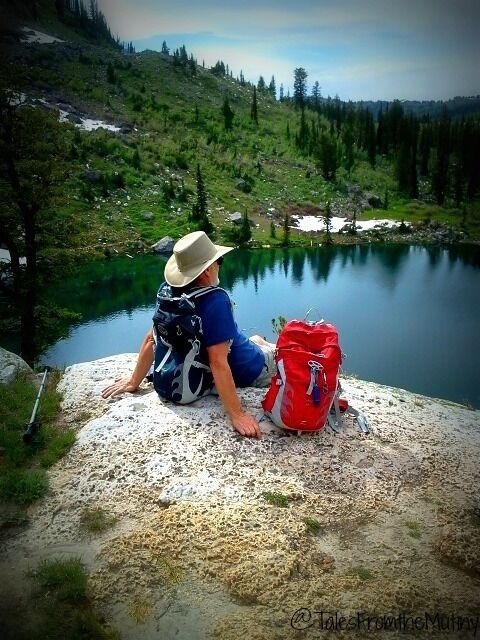 Near the beautiful turquoise waters of Bear Lake you can discover a treasure trove of hikes like this one to Bloomington Lake. Just 9 miles down Bloomington Canyon Road in Bloomington, Idaho is a short half mile hike to this picture perfect haven. Bring a picnic lunch and take in the splendor!
