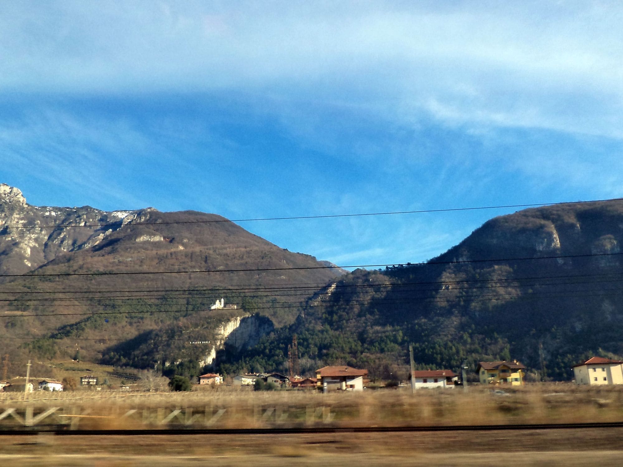 Borgo Cantore, Cumerlotti - Ala