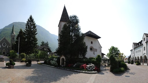 NOTE: This image is a panorama consisting of multiple frames that were merged or stitched in software. As a result, this image necessarily underwent some form of digital manipulation. These manipulations may include blending, blurring, cloning, and color and perspective adjustments. As a result of these adjustments, the image content may be slightly different than reality at the points where multiple images were combined. This manipulation is often required due to lens, perspective, and parallax distortions.