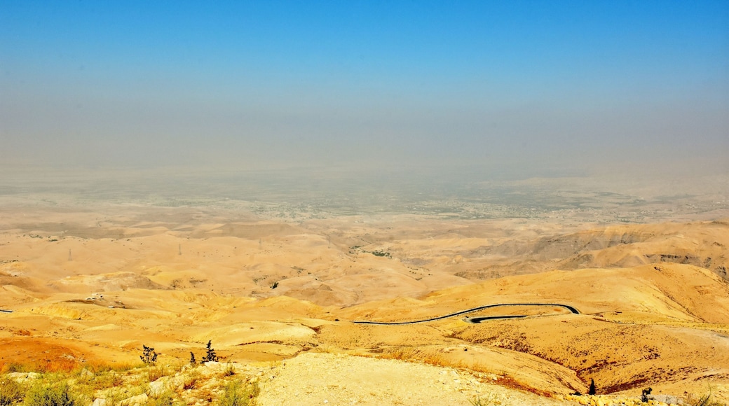 Madaba Qasabah District