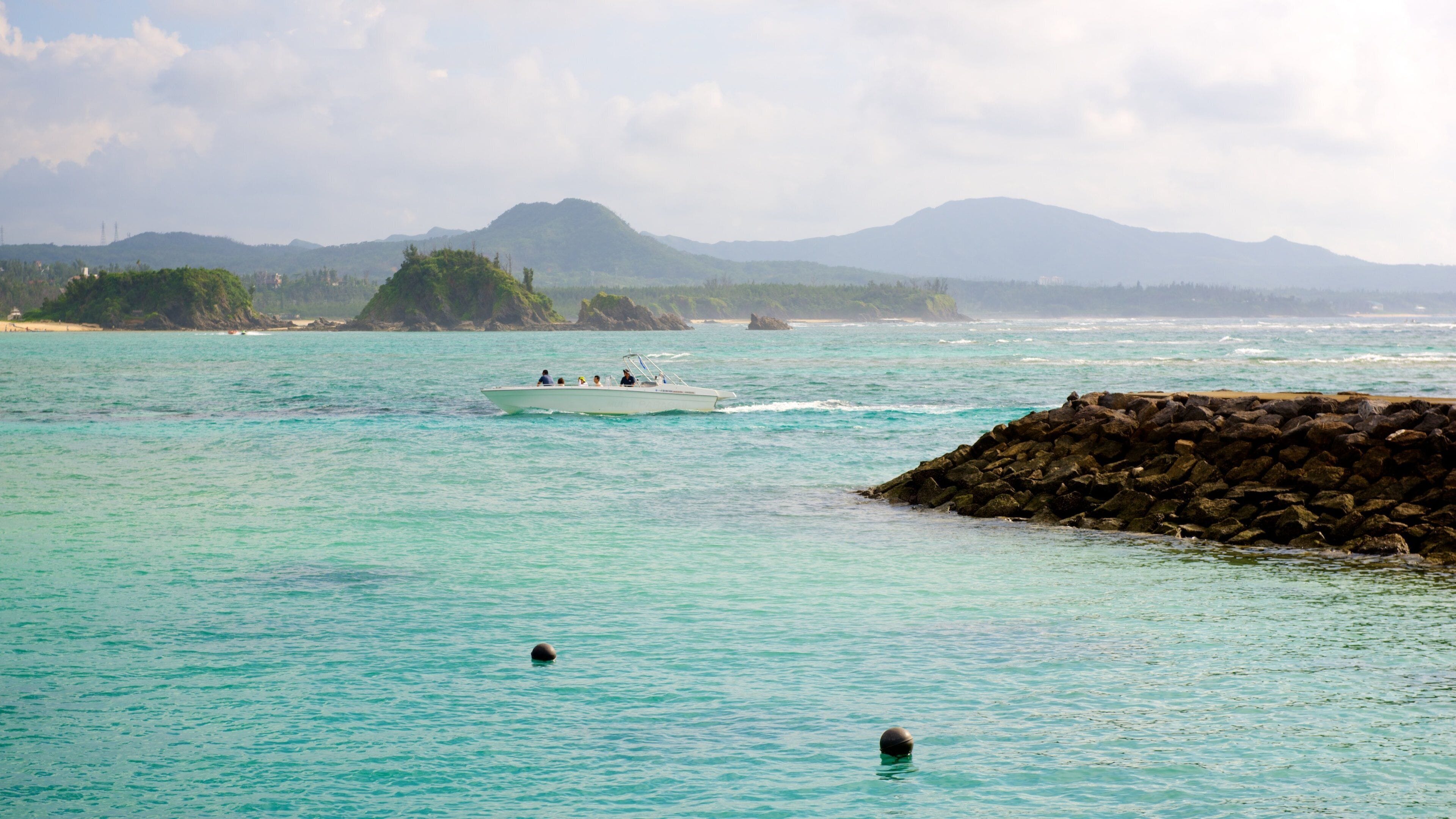 Busena Marine Park featuring rugged coastline