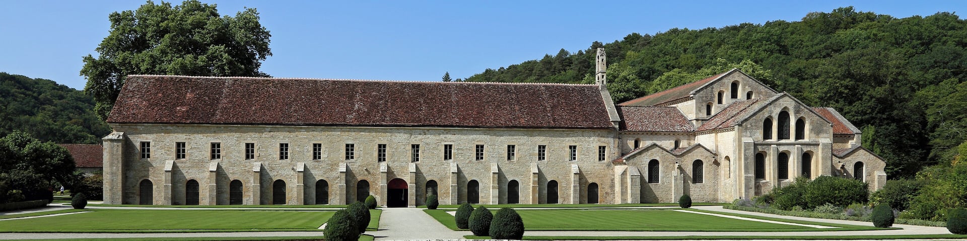 This building is classé au titre des Monuments Historiques. It is indexed in the Base Mérimée, a database of architectural heritage maintained by the French Ministry of Culture, under the reference PA00112529 .