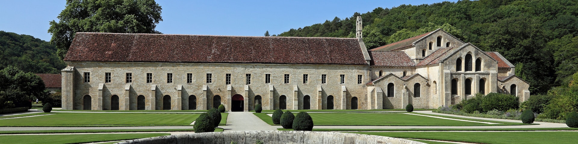 This building is classé au titre des Monuments Historiques. It is indexed in the Base Mérimée, a database of architectural heritage maintained by the French Ministry of Culture, under the reference PA00112529 .