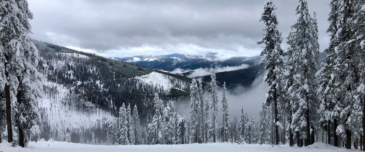 Skiing at Lookout Pass winter of 2017-2018. Beautiful views and great trails, although my preferred ski mountain in the area is Schweitzer in Sandpoint, ID.