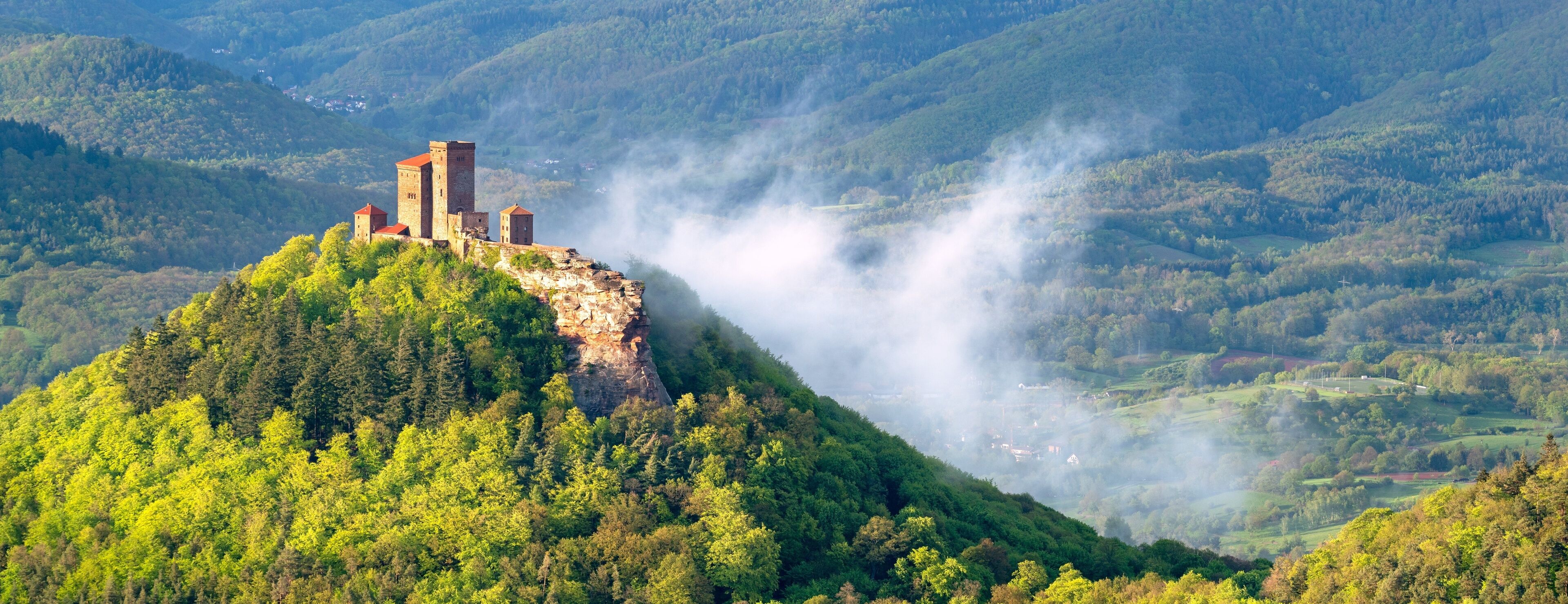 Burg Trifels bei Annweiler, Pfälzerwald, Rheinland-Pfalz, Deutschland