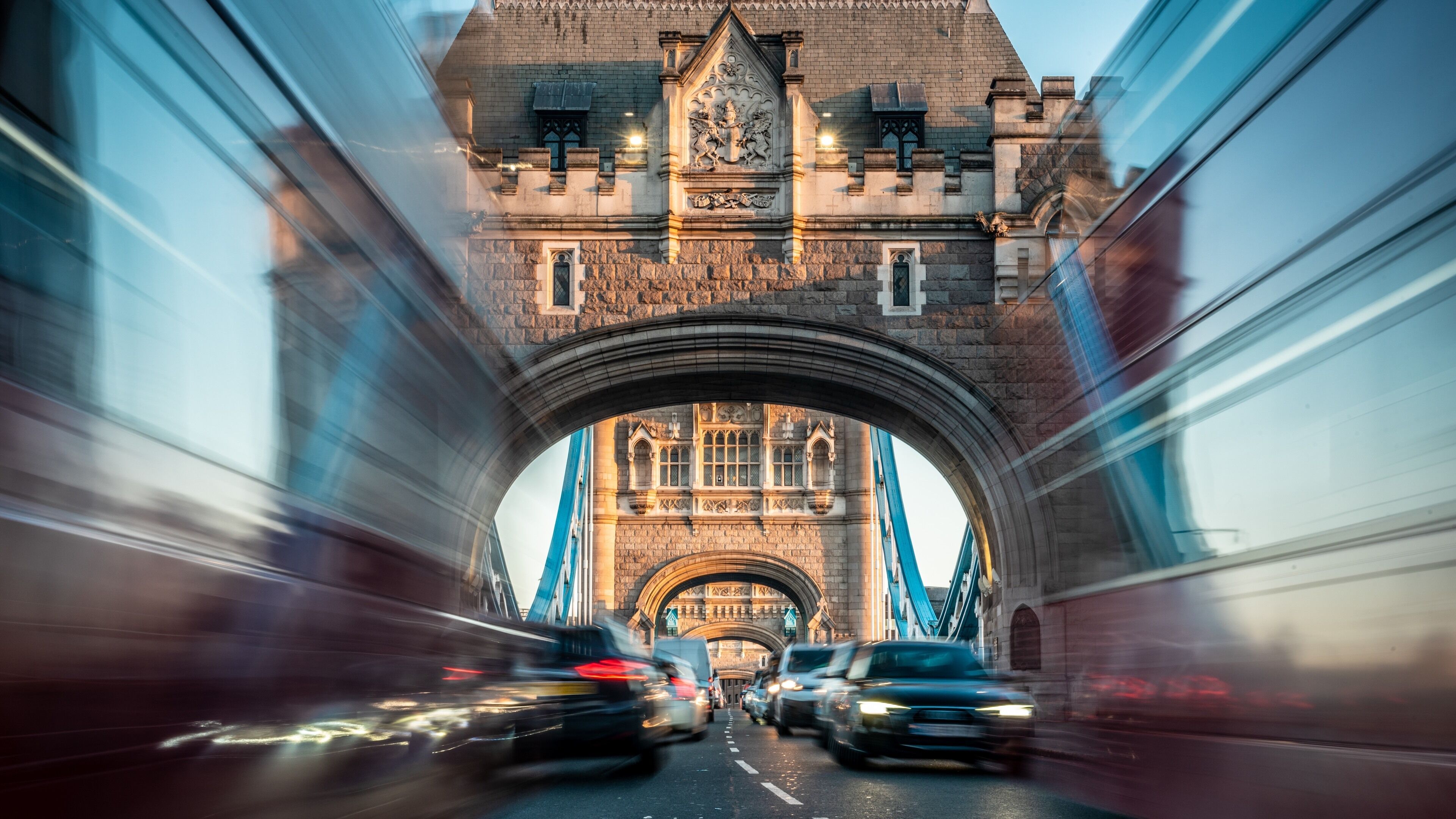 I was inspired by Brendan Van Son for this image. 2 London buses passing at exactly the same moment. Beautiful bridge from every angle.