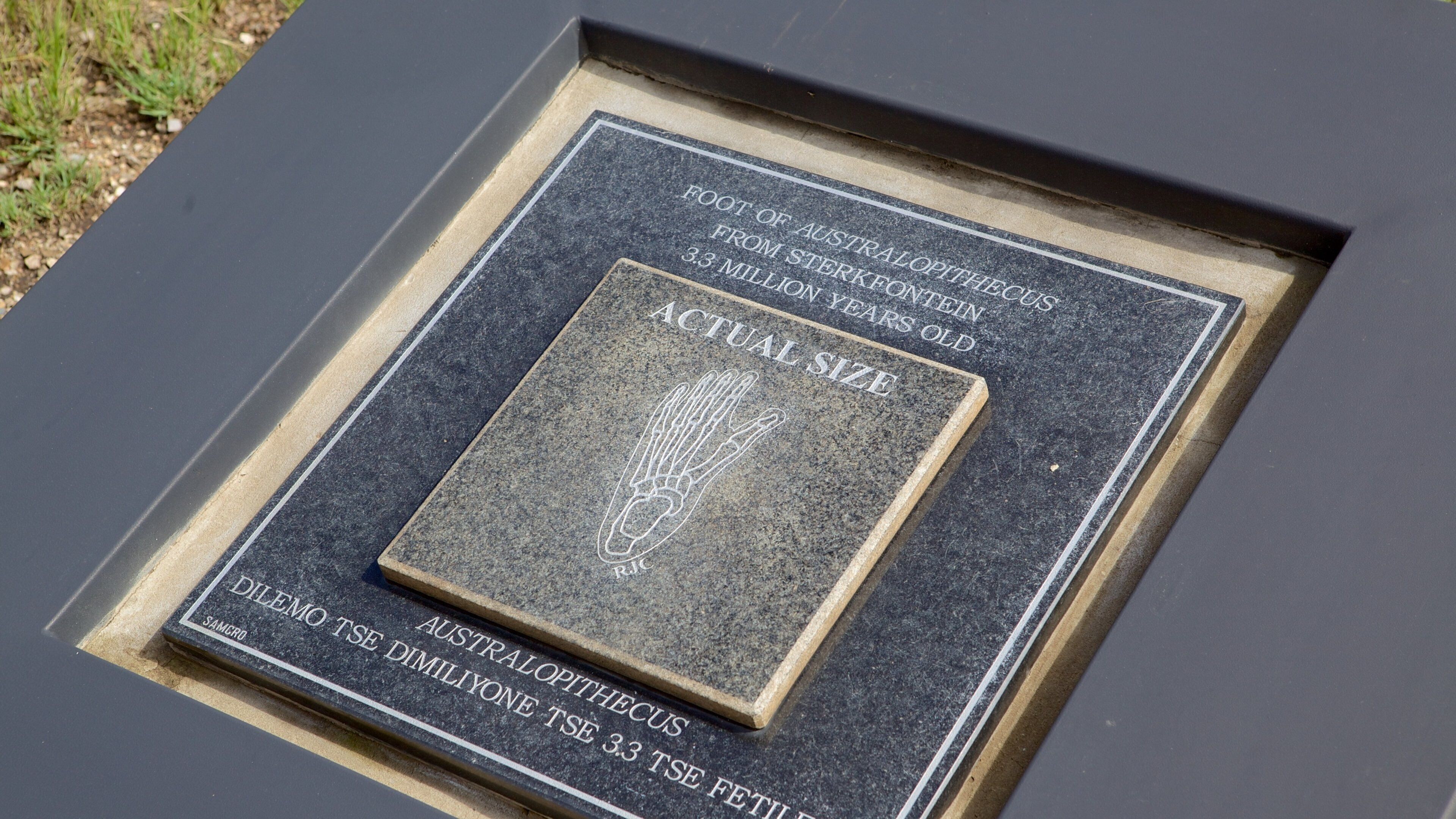 スタークフォンテイン洞窟 表示 標識