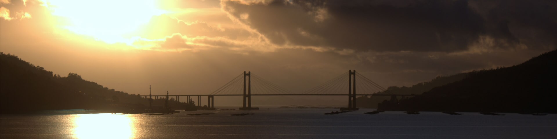 Puesta de sol en la ria