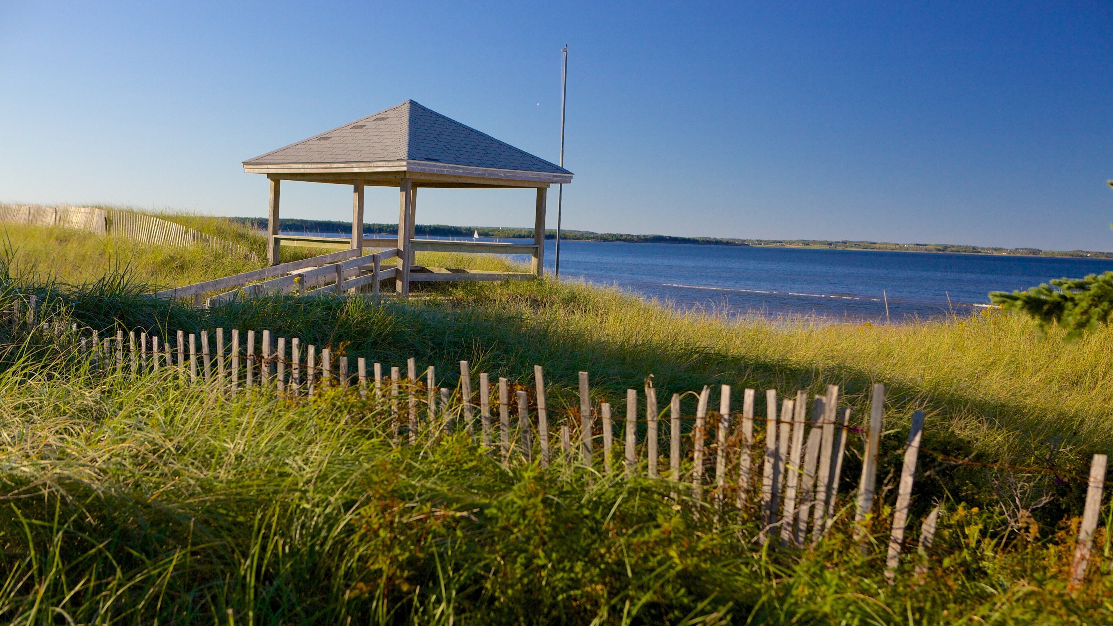 Parlee Beach Provincial Park featuring general coastal views