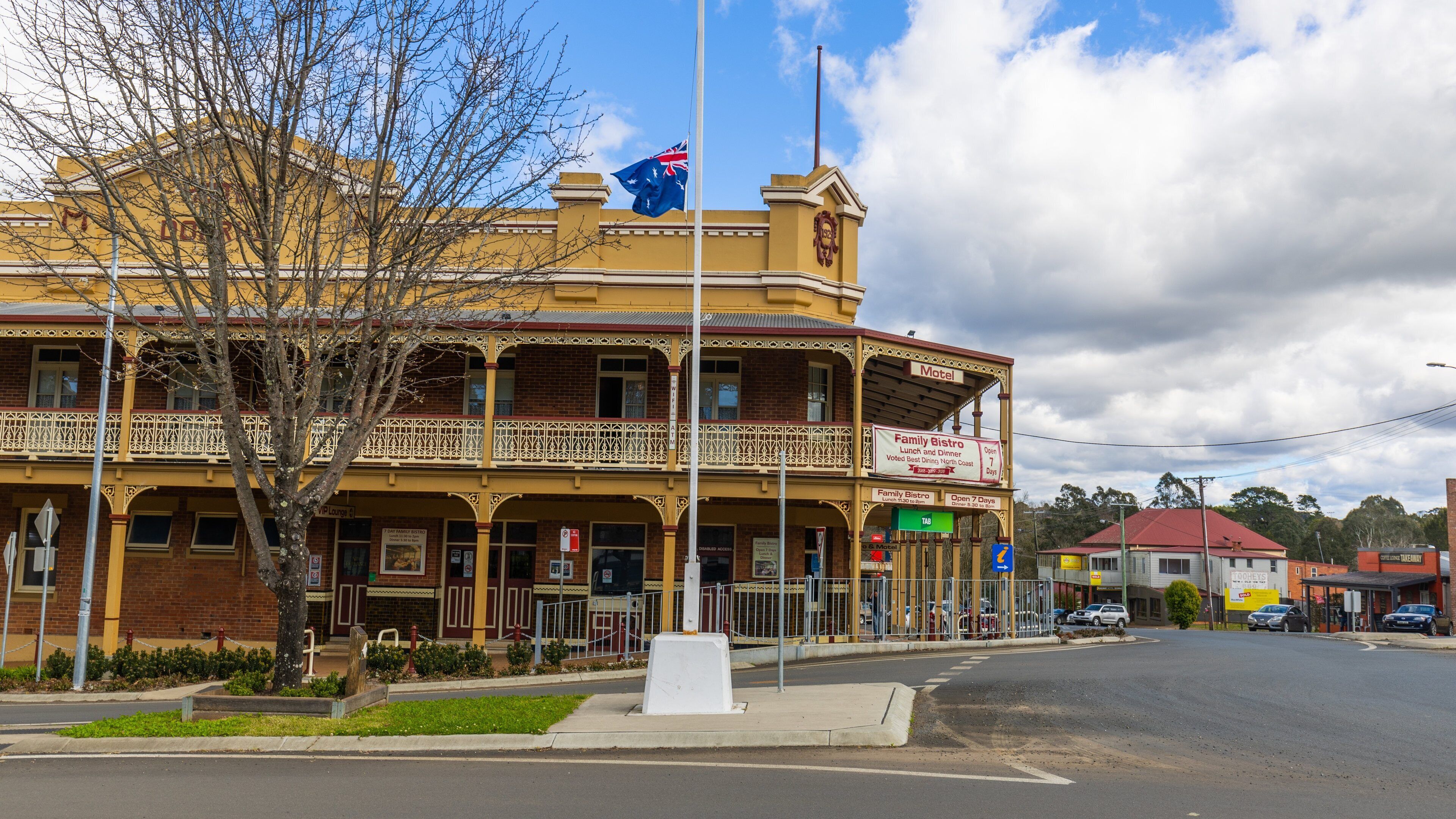 Dorrigo showing a small town or village