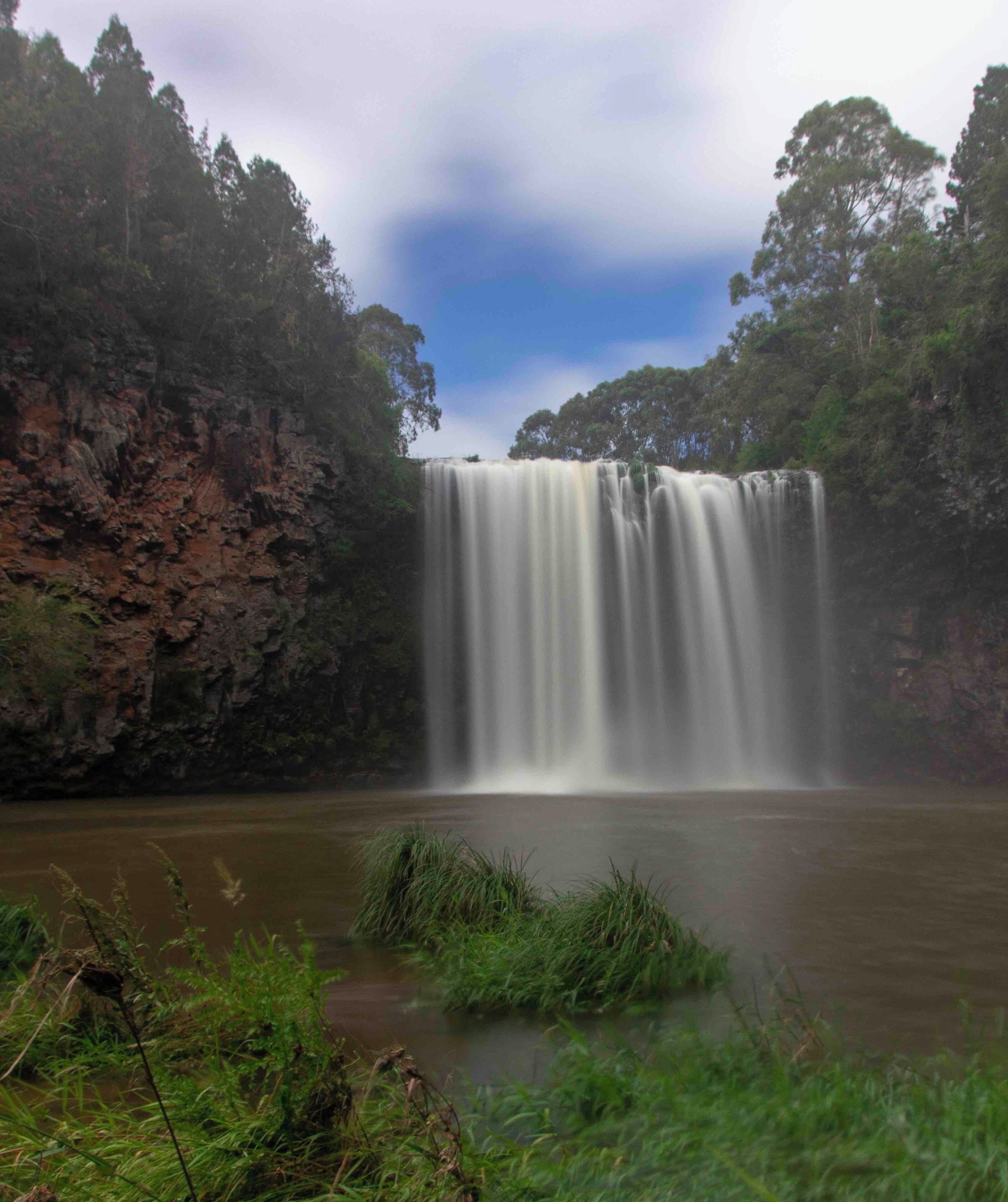 Picture is a bit misty. Because off the spray of water from the  falls.