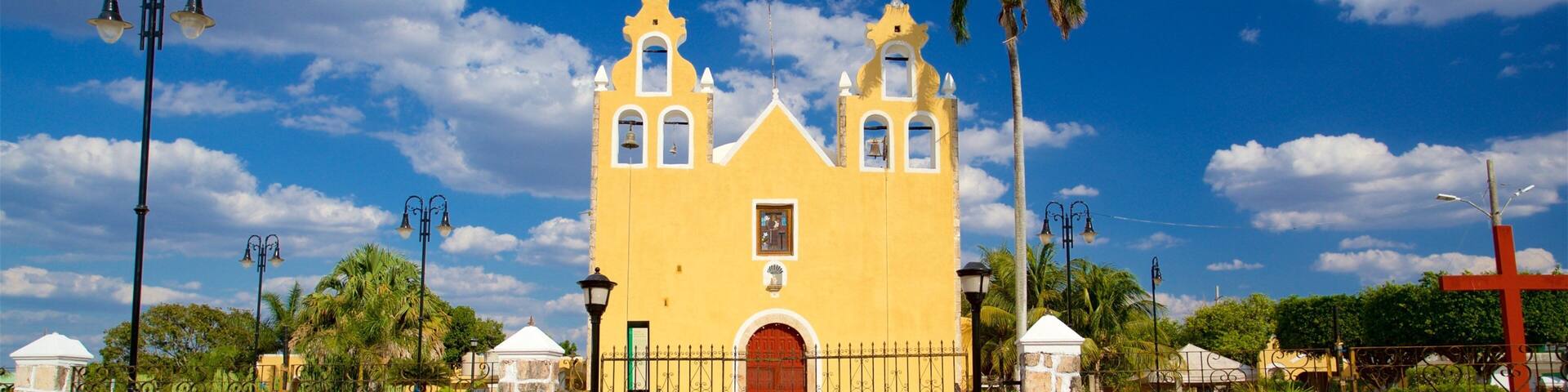 Hopelchen featuring road cycling, heritage elements and a church or cathedral