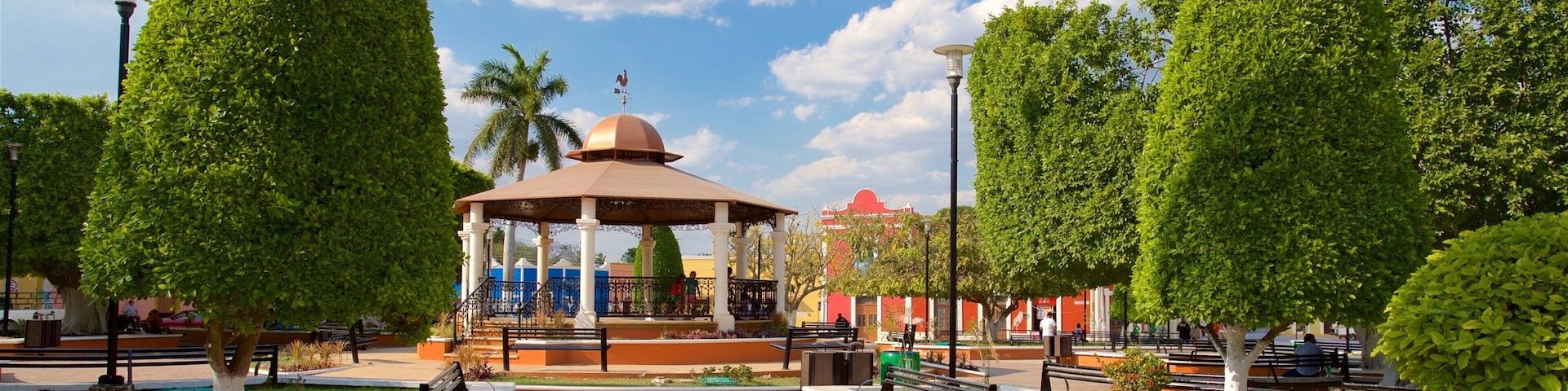 Hopelchen which includes a garden