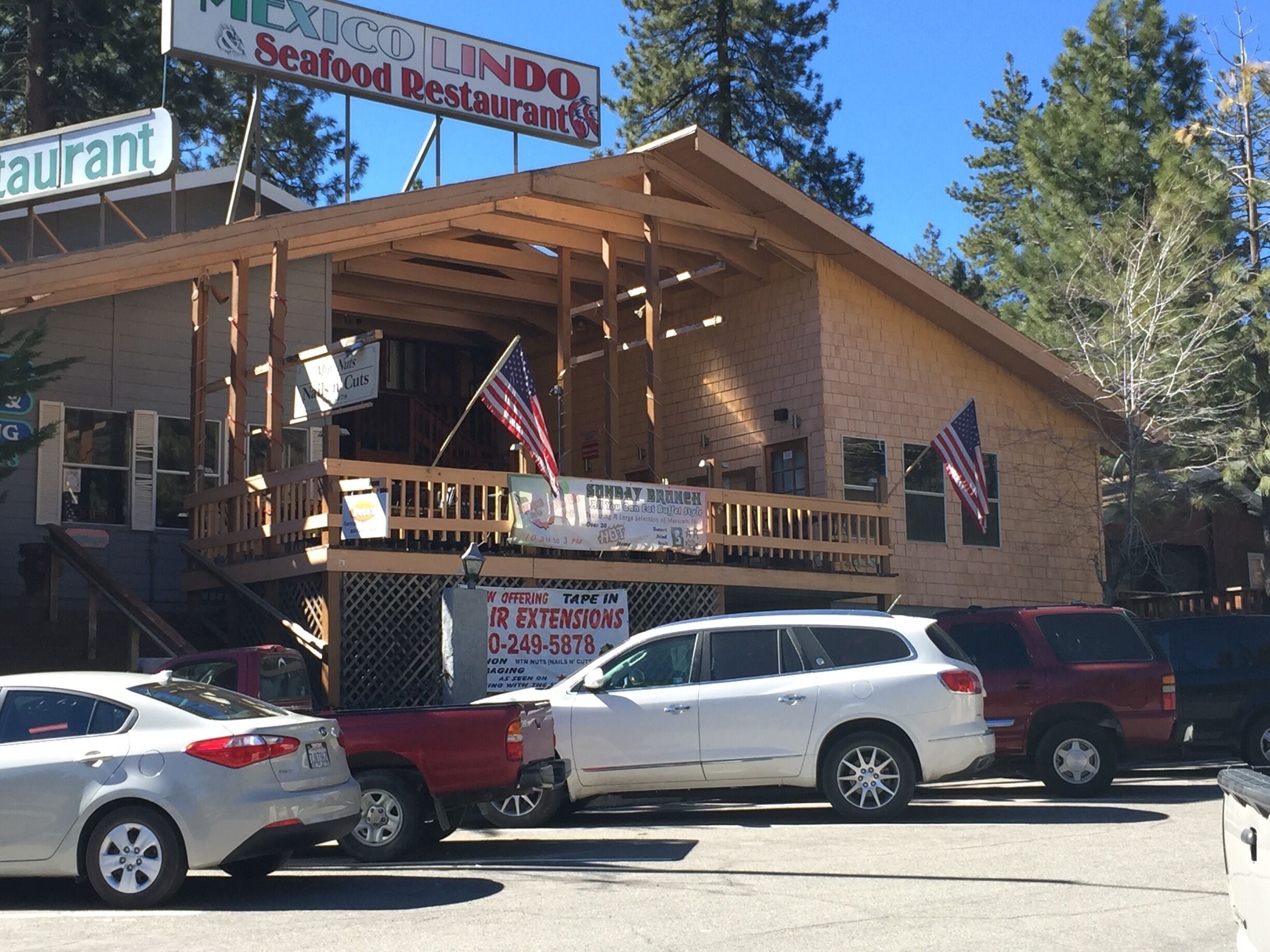 Breakfast with champagne! #MexicanMusic