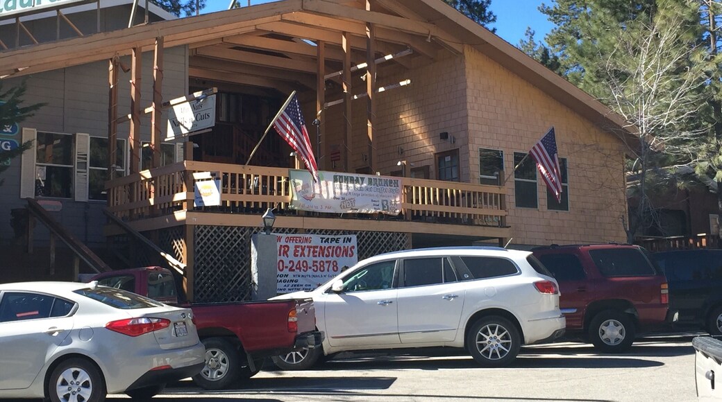 Breakfast with champagne! #MexicanMusic