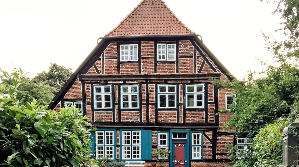 Have you ever been to Ratzeburg, an idyllic town just about an hour away from Hamburg? In summer you can go camping at the beautiful lake surrounding a peninsular with an old cathedral and picturesque half-timbered houses like this one. #Germany #schleswig-Holstein #halftimbered #architecture #oldbuildings