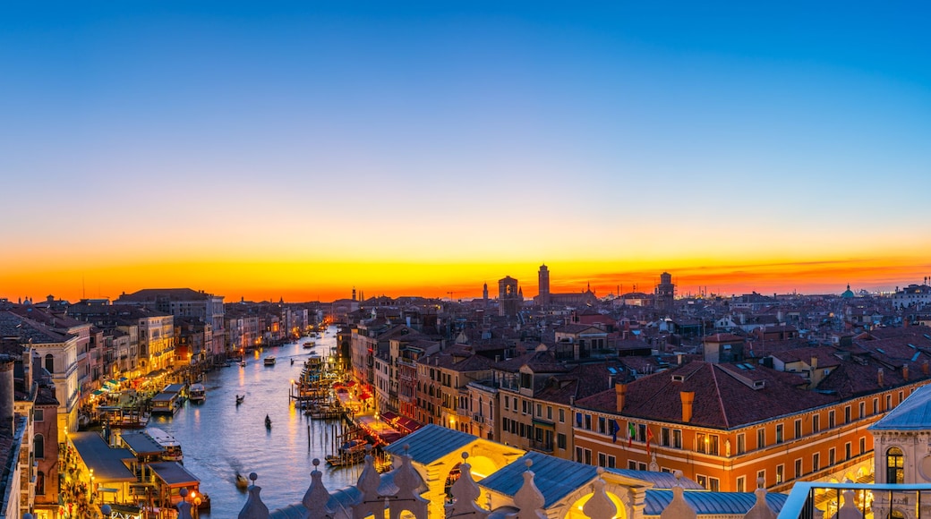 Venesia