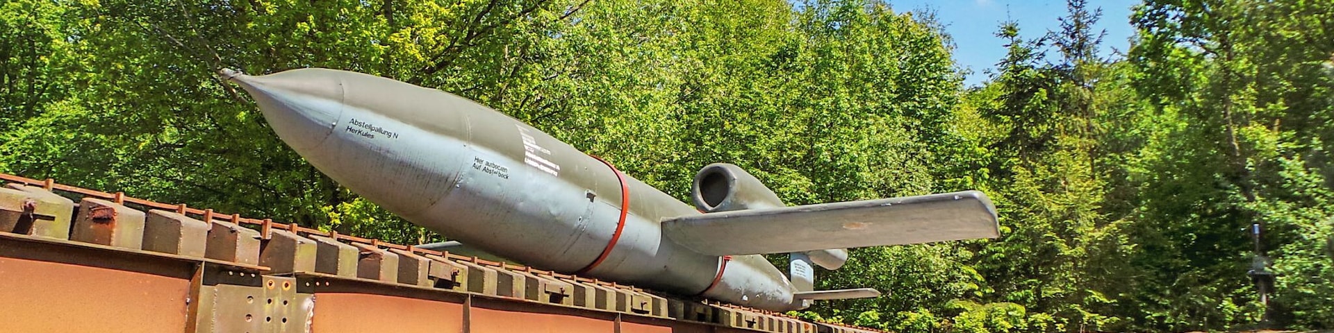 WW2 museum featuring the remains of V2 rocket factory, V1 flying bomb exhibits and respectfully told stories of forced labour workforce. Well worth the trip (dog friendly, self guided tour).
#History
