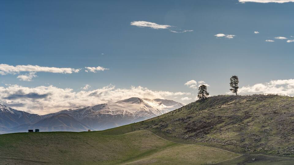 Magnificent view of mountain range from Geraldine Fairlie Lookout point on Highway 79, Canterbury, New Zealand South Island.