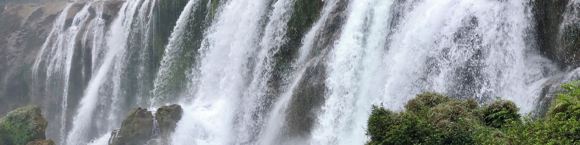 A lot less crowded from Vietnam side