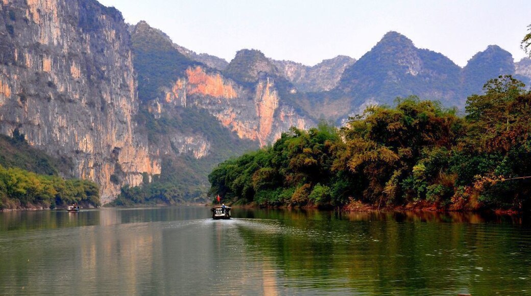 The Rock Painting of the Mountain #Huashan. #花山壁画
https://twitter.com/Beautifulgx