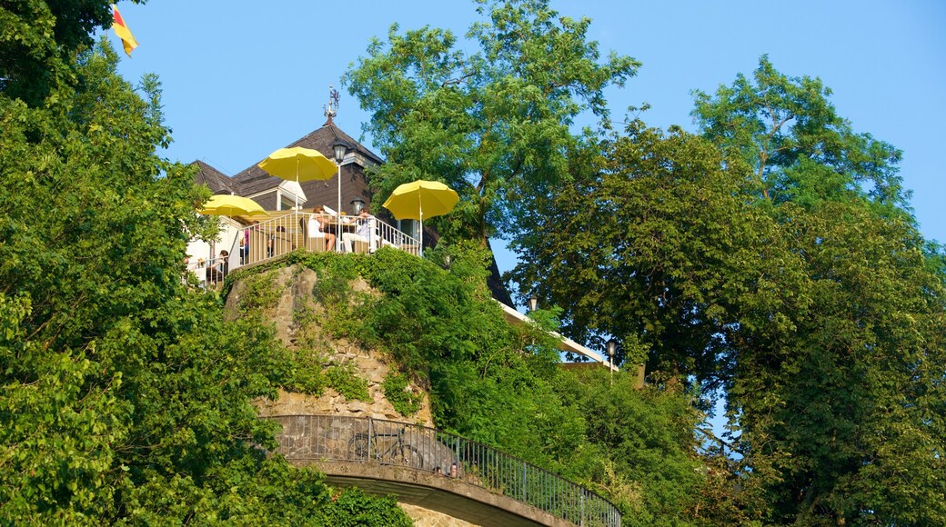 Schlossberg som inkluderar en park och utsikter