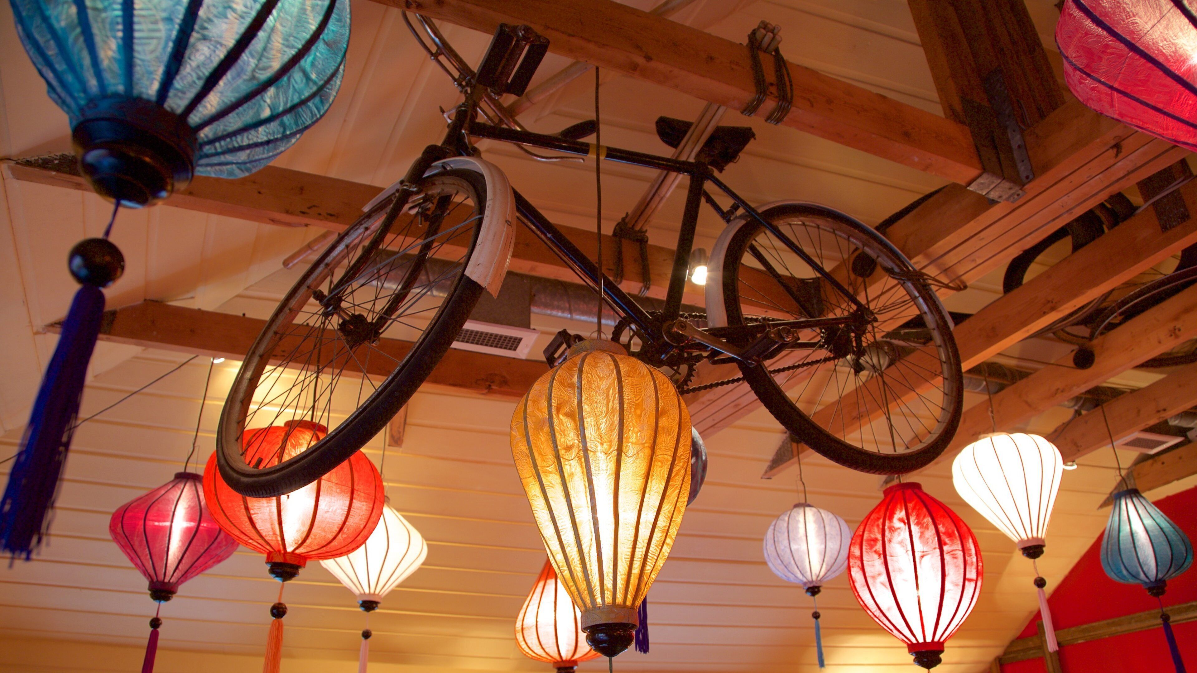 Glasgow which includes interior views