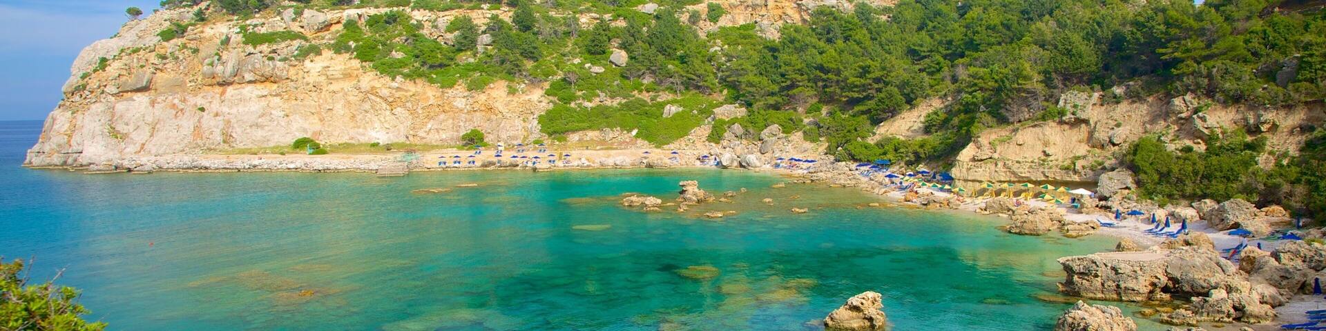 Anthony-Quinn-Bucht das einen Felsküste