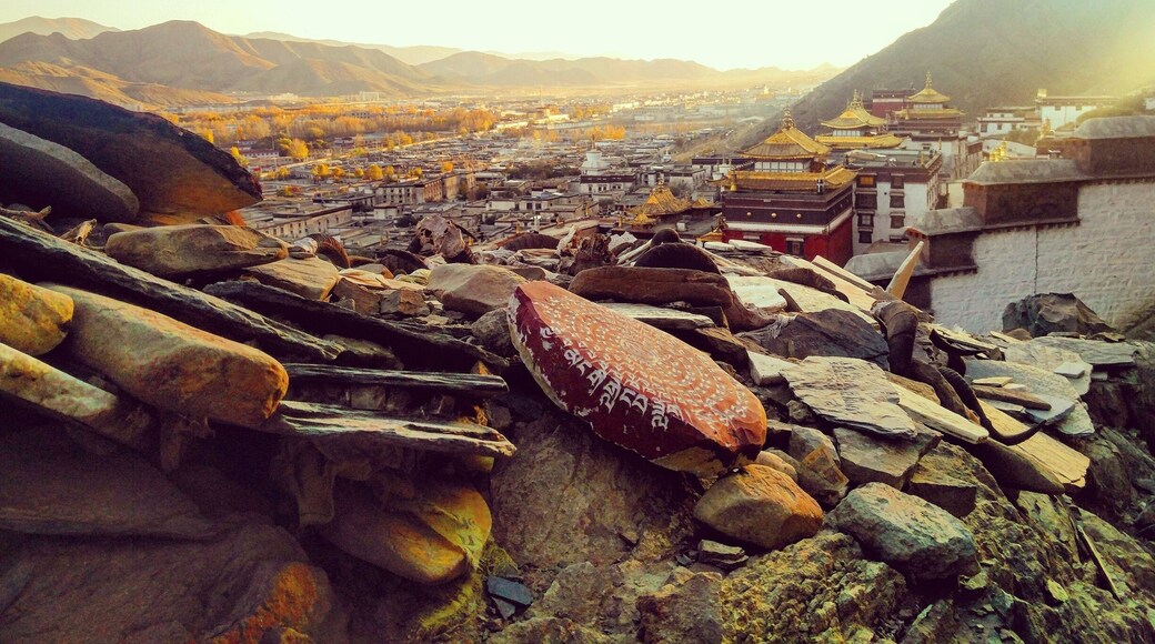 And just like that, I stumbled upon Shangri-la on an afternoon hike!