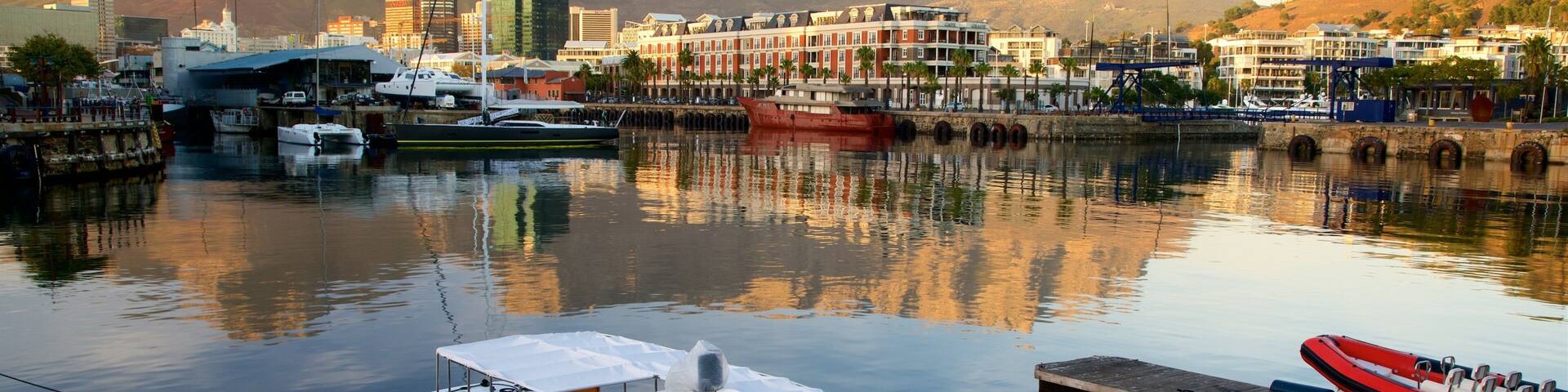 Victoria and Alfred Waterfront welches beinhaltet Marina