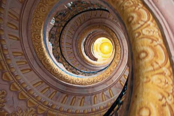 Austria's Melk Abbey is home to what is arguably one of the world’s most beautiful staircases. This Rococo-style spiral staircase connects the library to two upper level reading rooms that are not accessible to the public. If there is a stairway to heaven I’m pretty sure it looks a lot like this. #architecture
http://casualtravelist.com/blog/melk-abbey-austria/