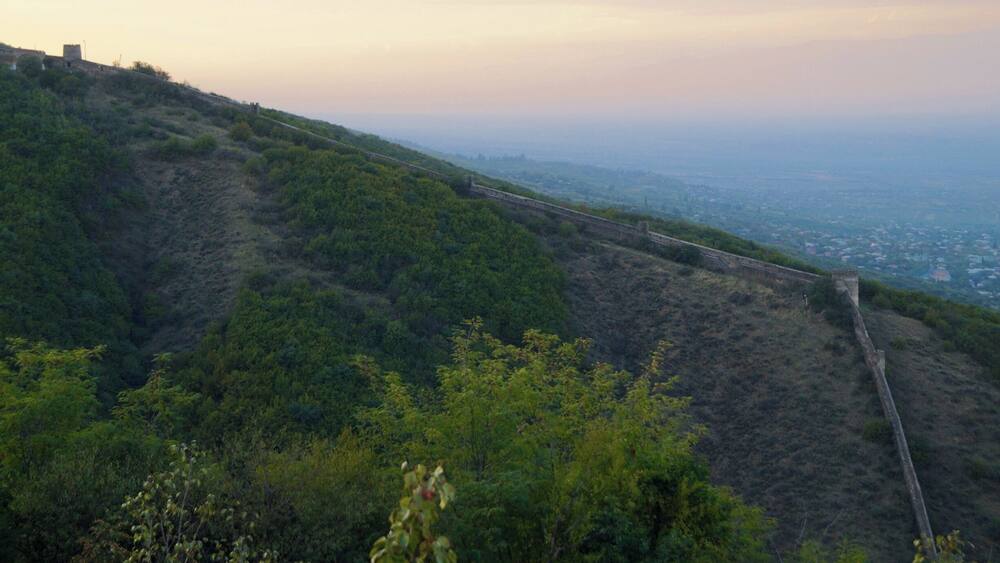 You can climb on Sighnaghi's city walls and enjoy beautiful views of the Kakheti landscapes.