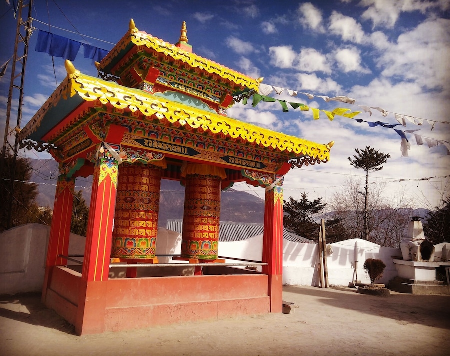 The bright colors, the azure backdrop, the oldest Monestery, the largest one. A throne of heritage ❣️.
#travelindia #indiaoffbeat #tawang #arunachalprasedh #indiaoffbeat #travelblogging