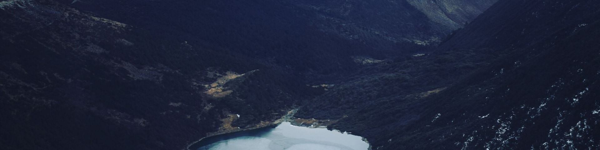 The road to Indo sino border is dangerous yet full of pleasant surprises. Here shown an iced lake, frozen in time. #bumla #tawang #northeastindia #indiaunexplored #offbeatindia