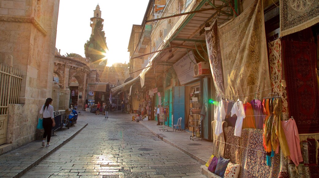 Mahane Yehuda Market showing a sunset and markets
