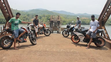 We made it to the broken bridge!
Crazy enough to ride 1900km in a week. From Bangalore to Goa...
#LifeAtExpedia