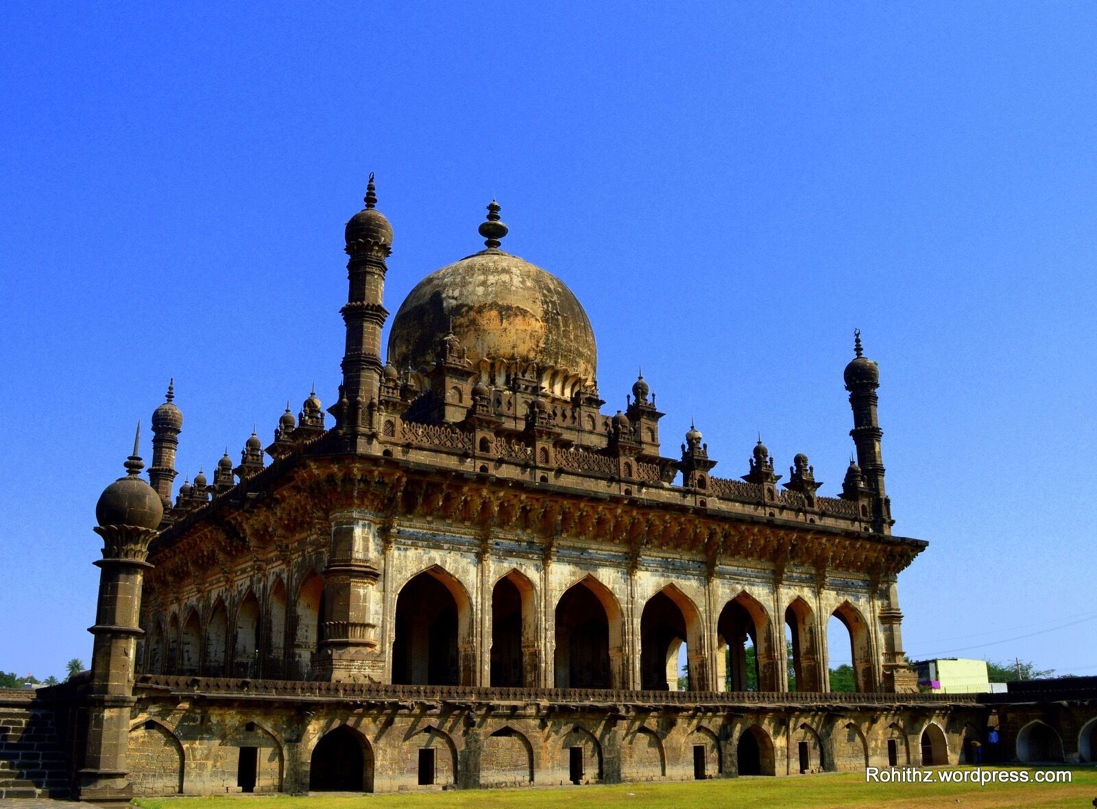 Symmetrical constructions #architecture