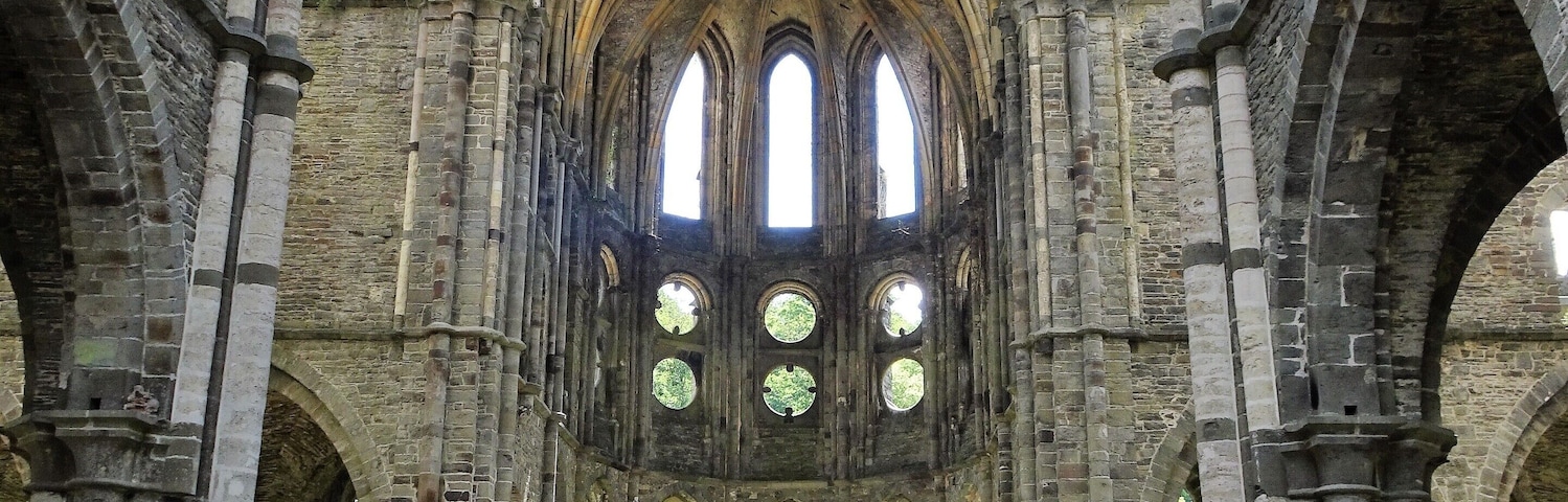 The ruins of the Abbey of Villers, founded in 1146 by the Cistercian monks, are among the most attractive in Belgium.  #LocalSecrets  #Trovember  #History