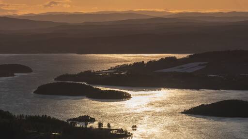 Steinsfjorden, a branch of Lake Tyrifjorden located in Buskerud, Norway. View from Kongens Utsikt (Royal View) at Krokkleiva